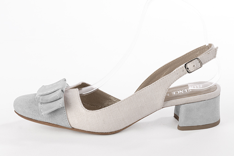 Pearl grey and pure white women's open back shoes, with a knot. Round toe. Low flare heels. Profile view - Florence KOOIJMAN